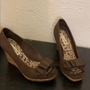 brown american eagle peep toe wedged heels!!